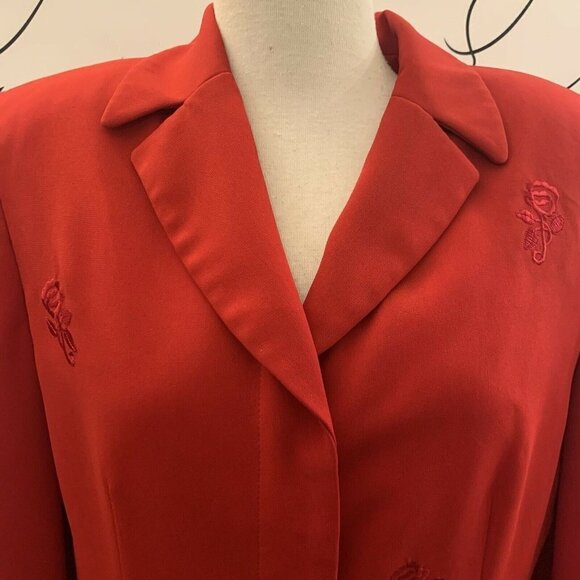 PURSUITS LTD. Size 8. Embroidered Skirt Suit. Lined. Button Up. DD - Picture 6 of 9